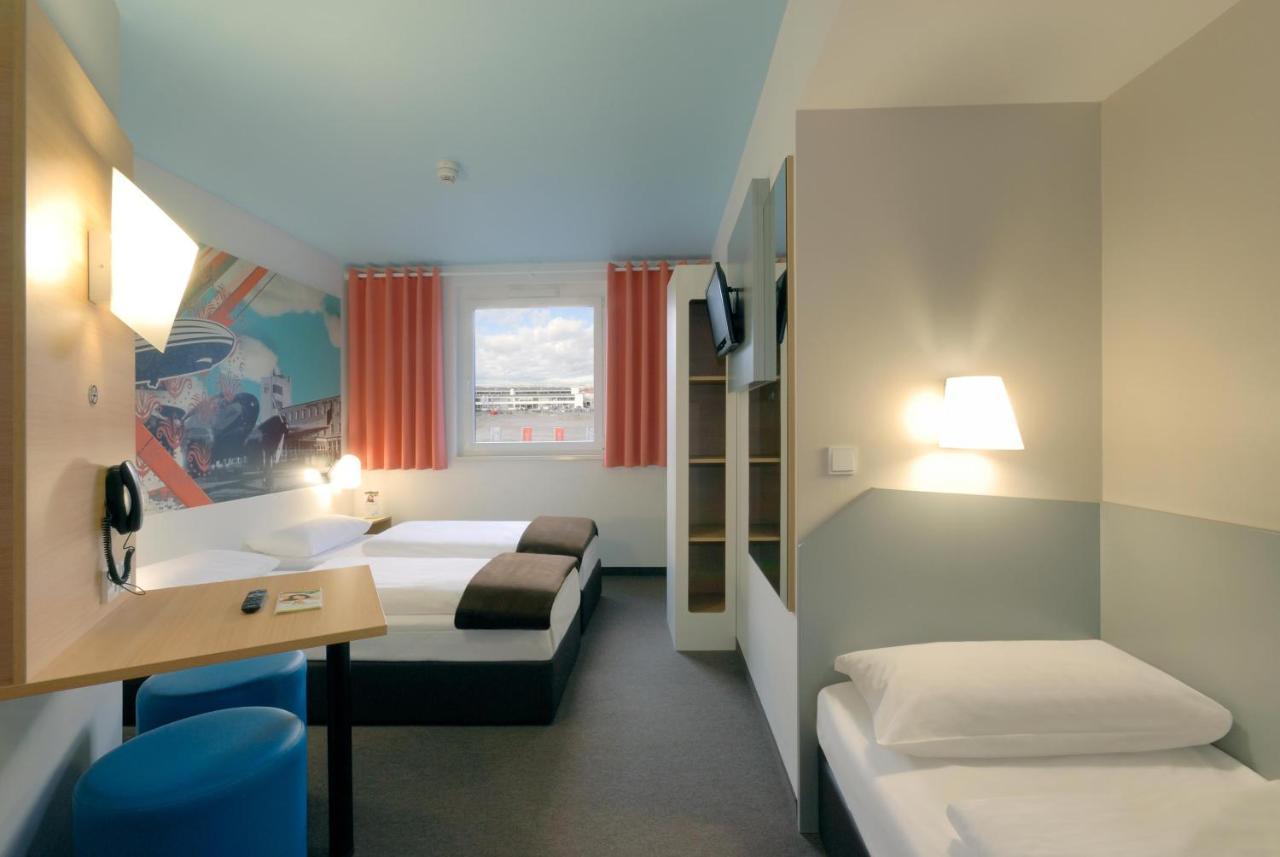 B&B Hotel Böblingen Eksteriør bilde